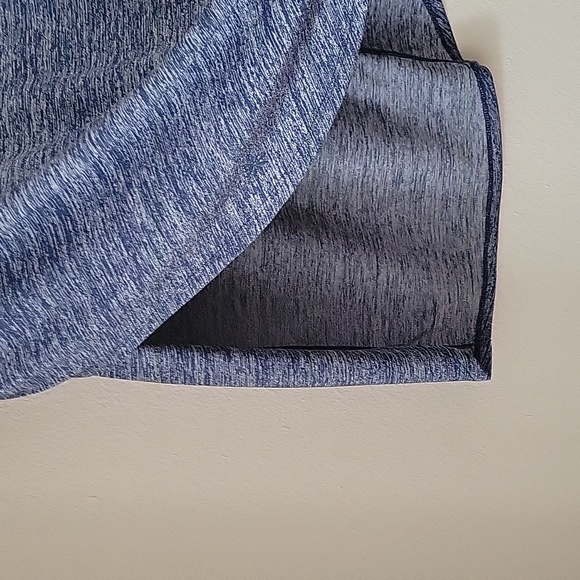 ATHLETA HI-LO Short Sleeve Top, XS, HEATHERED BLUE, EUC - Picture 4 of 8